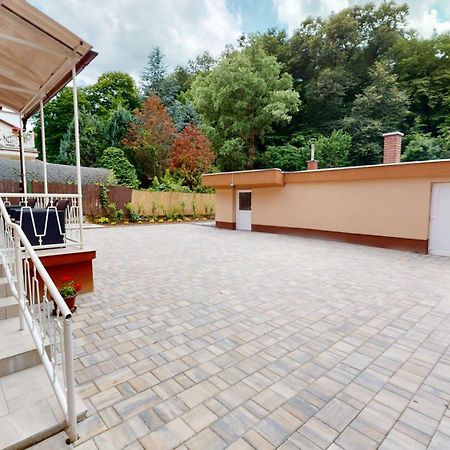 Family Apartman Μίσκολτς Εξωτερικό φωτογραφία