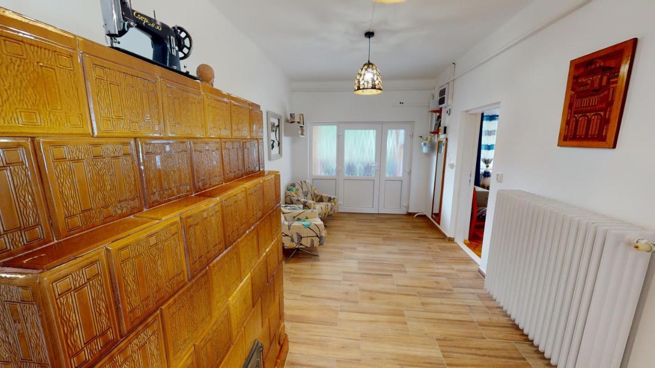 Family Apartman Μίσκολτς Εξωτερικό φωτογραφία