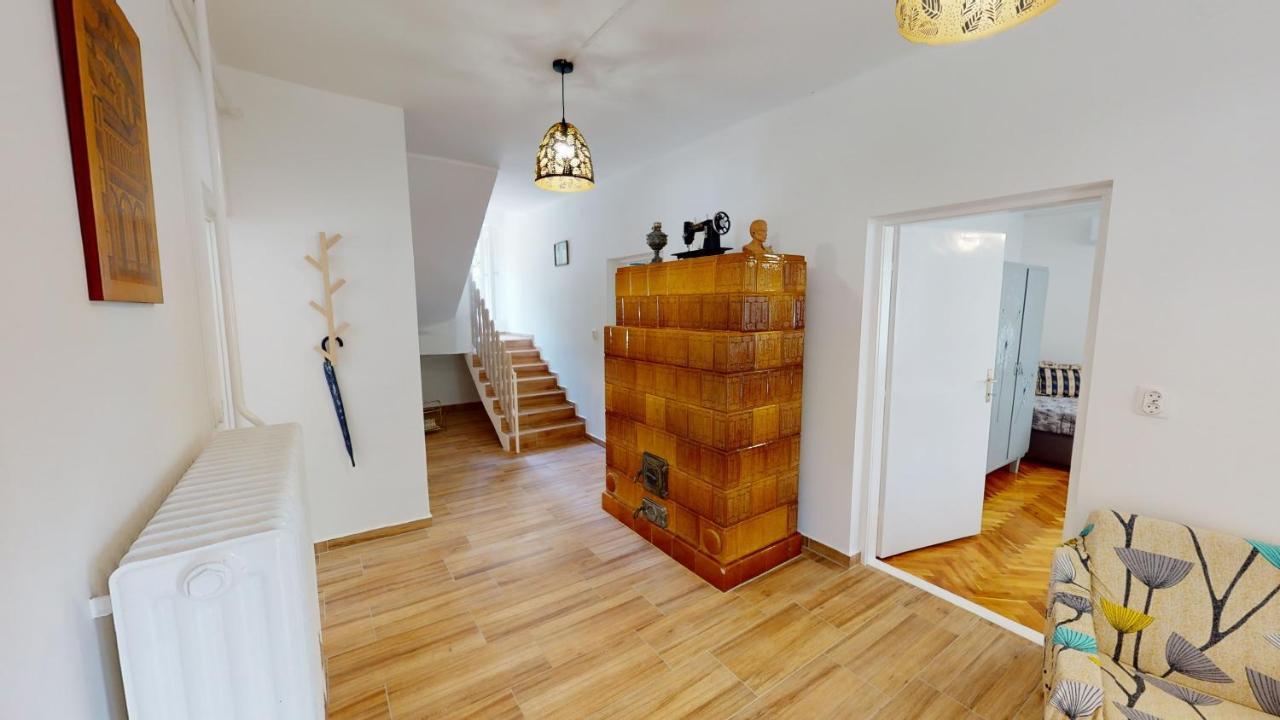 Family Apartman Μίσκολτς Εξωτερικό φωτογραφία