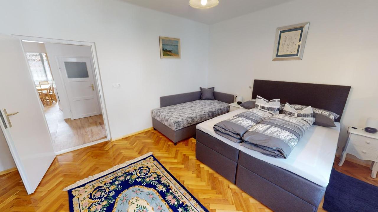 Family Apartman Μίσκολτς Εξωτερικό φωτογραφία