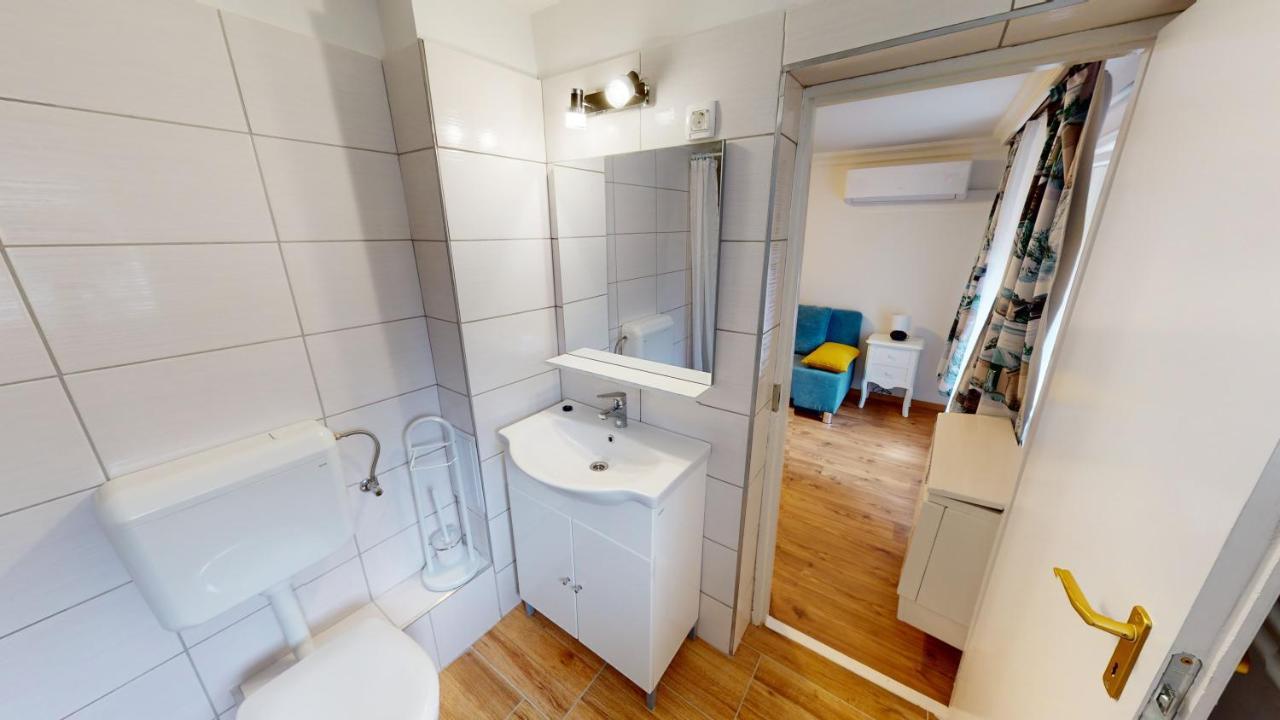 Family Apartman Μίσκολτς Εξωτερικό φωτογραφία