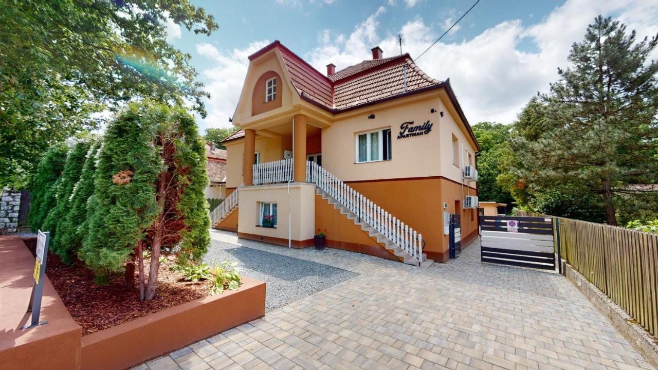 Family Apartman Μίσκολτς Εξωτερικό φωτογραφία