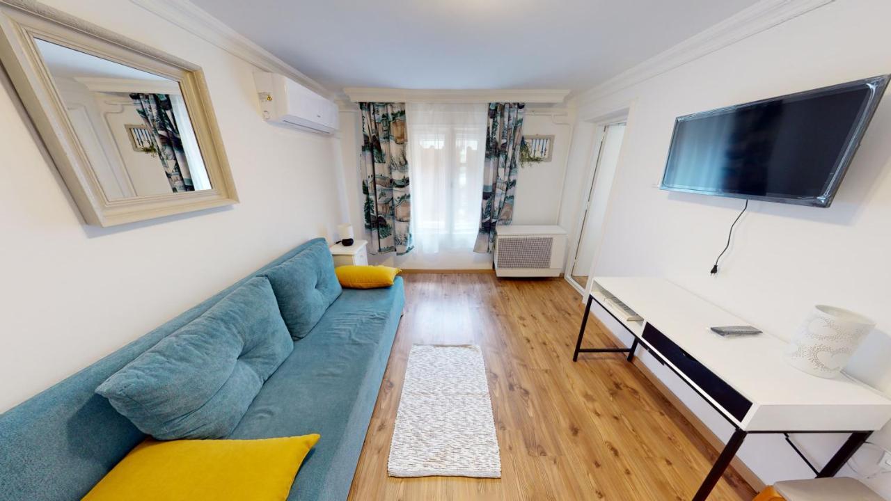 Family Apartman Μίσκολτς Εξωτερικό φωτογραφία